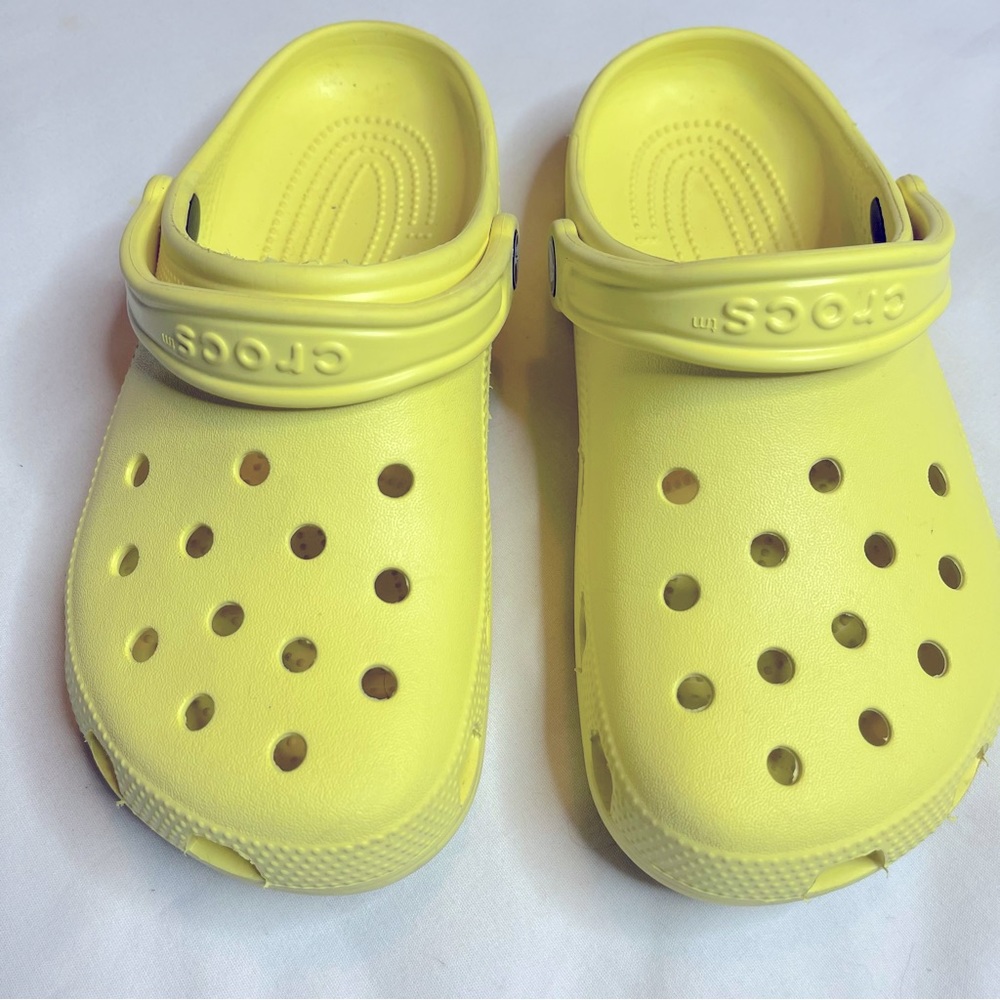 Crocs Classic yellow clog sandals shoes
